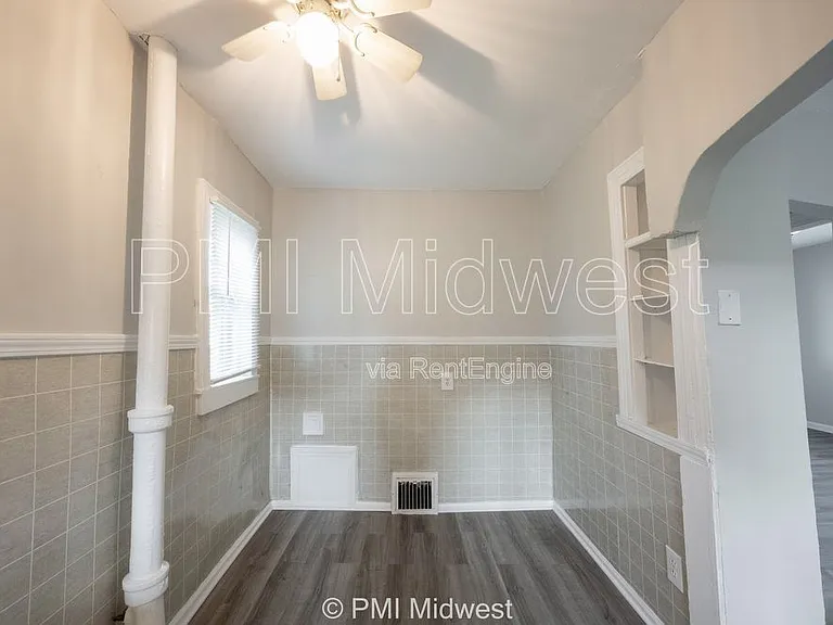 1415 W Pruitt St — Photo 9