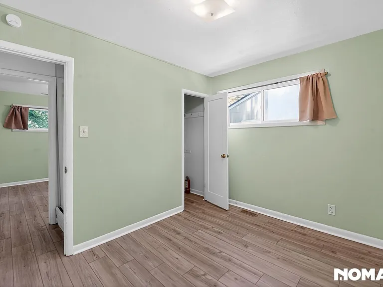 2520 S Knox Ct — Photo 6