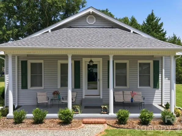 144 E Park Rd, Ellenboro, NC 28040