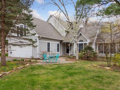 1890 Golf View Dr, River Falls, WI, 54022