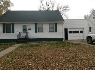 1405 W Sunset Dr, Sioux Falls, SD 57105