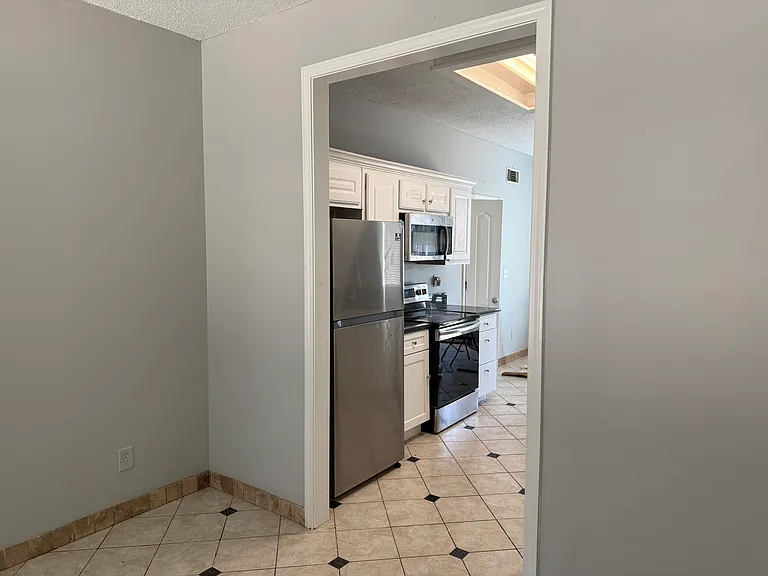 313 Dublin Way — Photo 10
