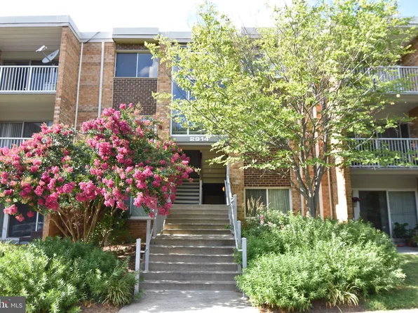 2914 Kings Chapel Rd APT 8, Falls Church, VA 22042