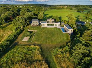 451 Seapowet Ave, Tiverton, RI 02878