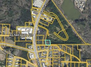 395 Oak Hill Dr, Fayetteville, GA 30214