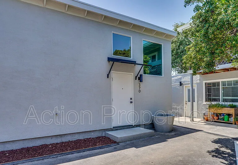 370 Camille Ct — Photo 19