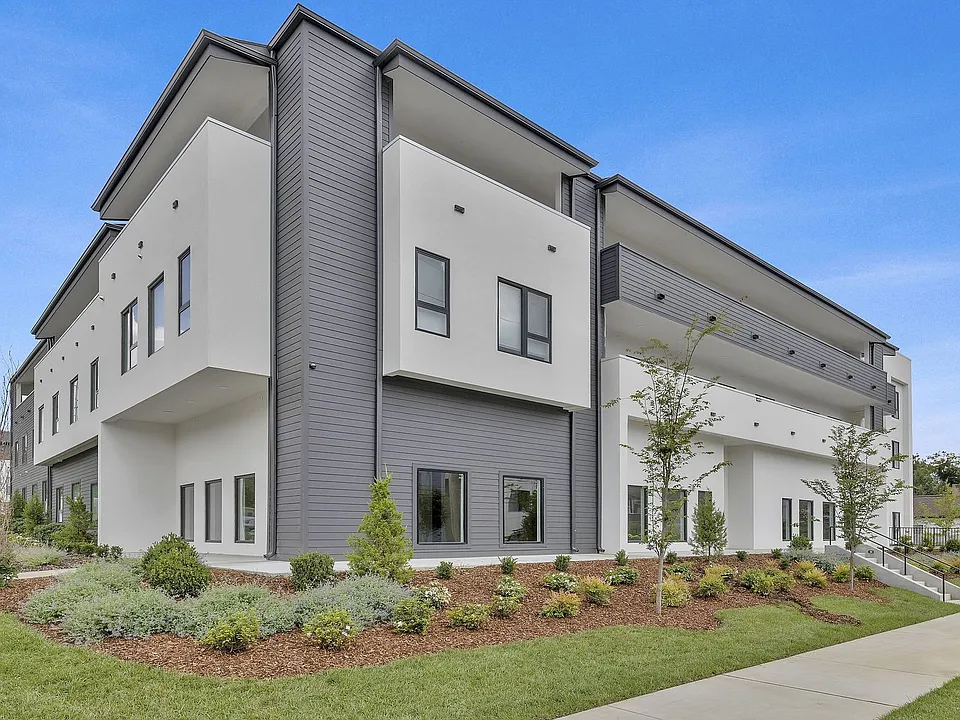 Clay Street Commons