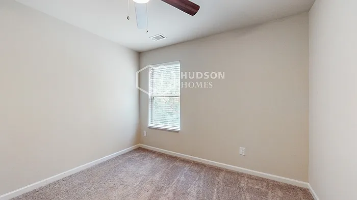 215 Scotland Dr — Photo 20