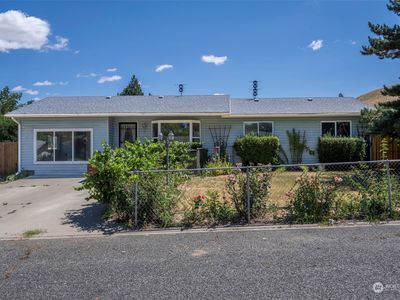1112 Walker Place, Prosser, WA, 99350
