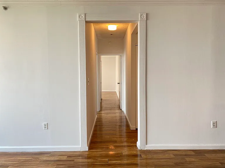 45 River Dr S #1402 — Photo 10
