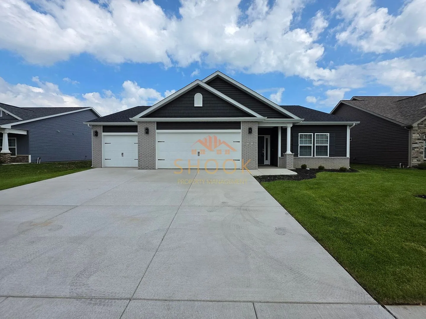 Immaculate Brand New Home - Never Lived In! - Ask About Our Move In Special — Photo 1