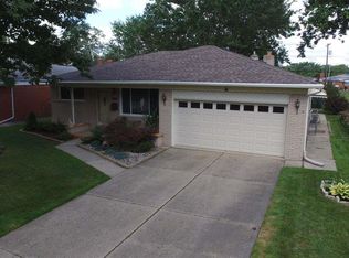 27727 Yvette Dr, Warren, MI