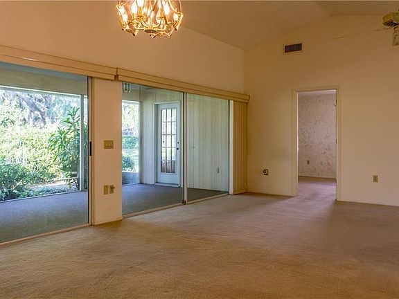 3rd image of 5518 Garden Lakes Oak