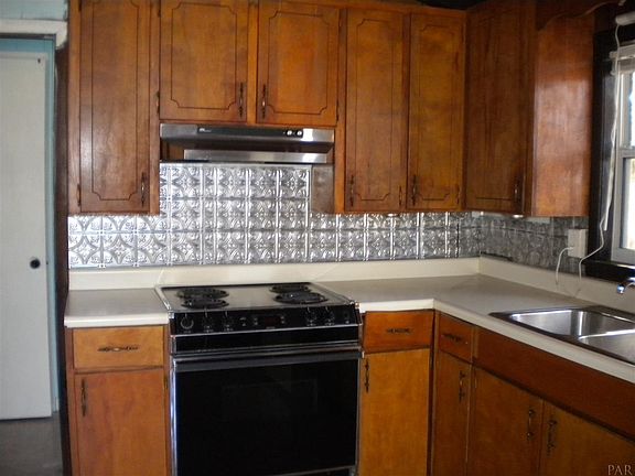 3rd image of 5883 E Bay Blvd #A