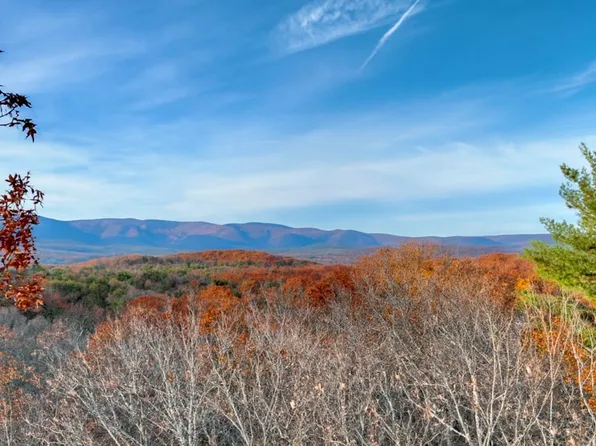 11 Camp Creek Rd, Ellijay, GA 30536