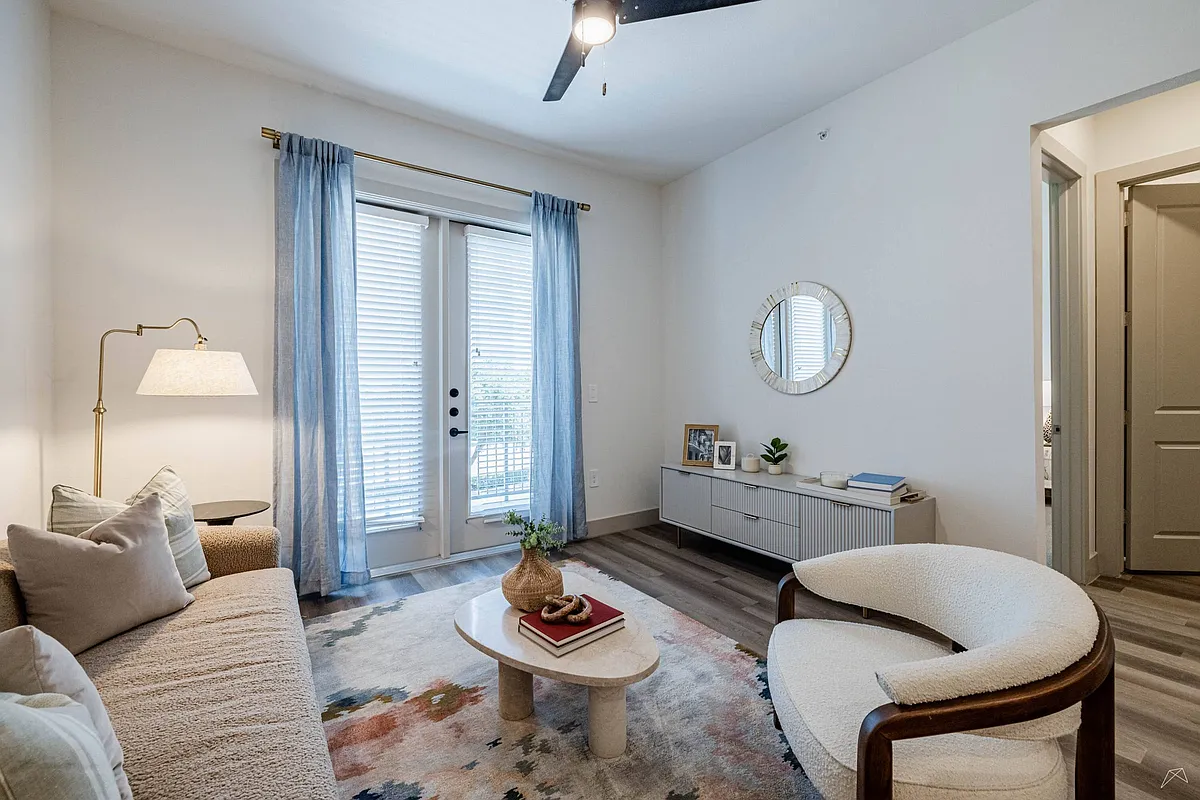 Building Photo - Presidium Valley View