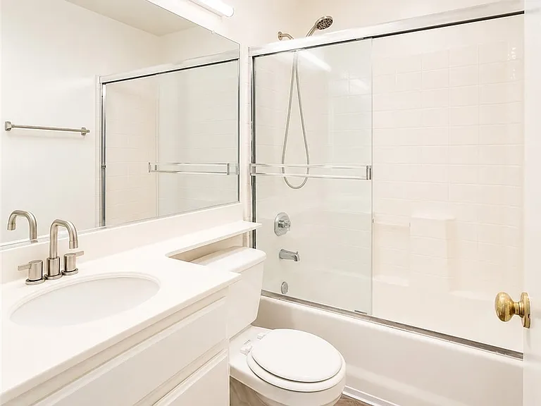 103 Coronado Cay Ln — Photo 16