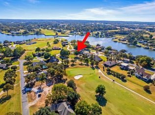 734 Kiowa Dr W, Lake Kiowa, TX 76240