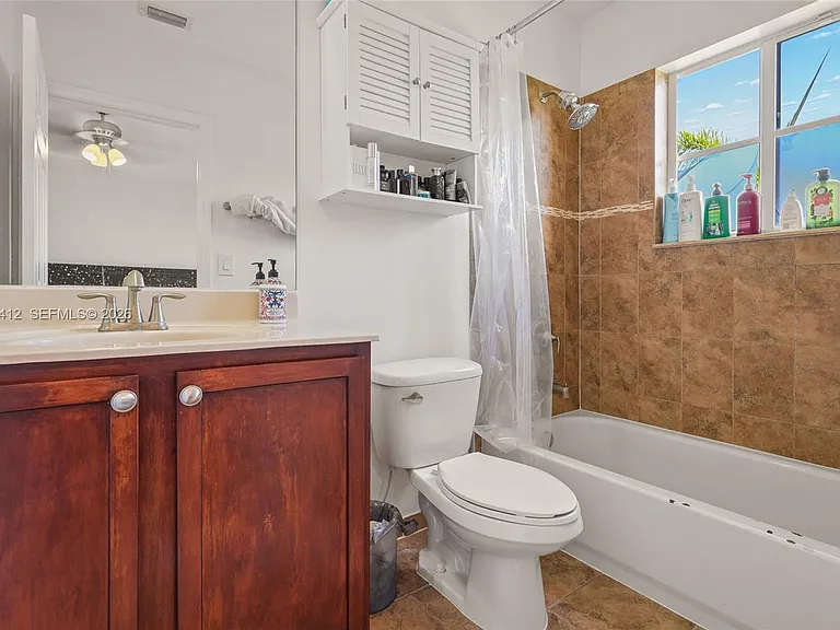 8931 SW 18th St #401 — Photo 17