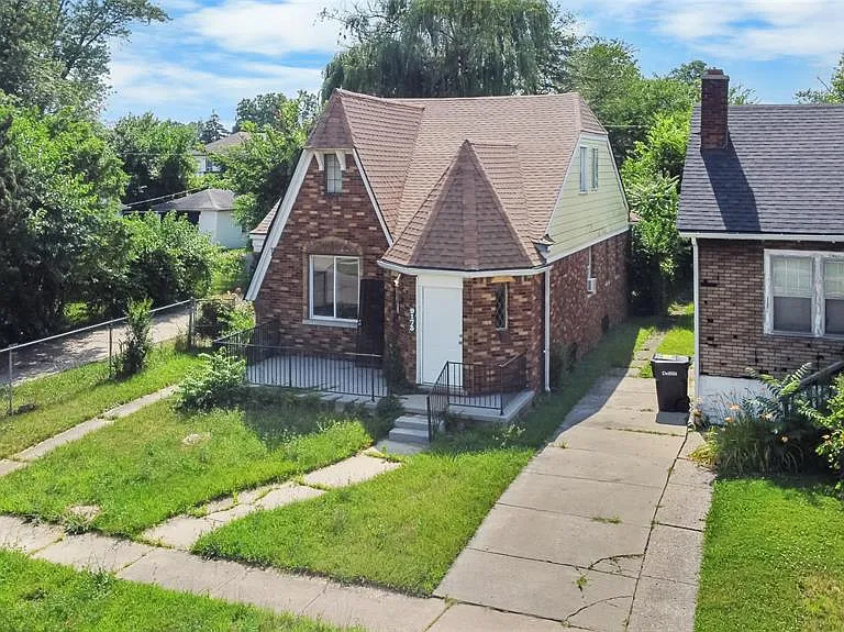 9173 Appoline St — Photo 18