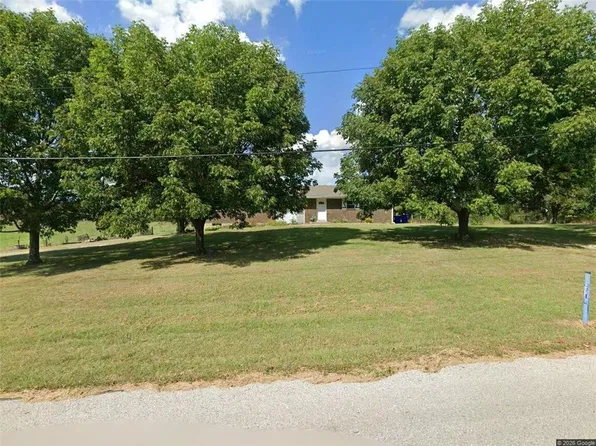 16204 W 59th Ter, Shawnee, KS 66217