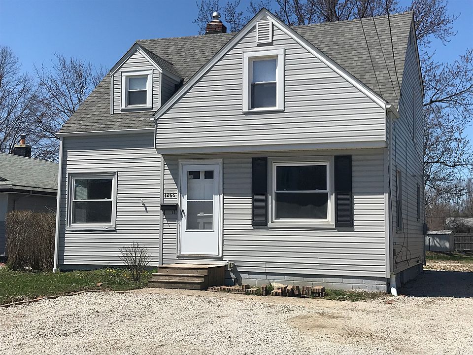 1st image of 1288 E 348th St