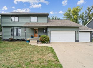 2610 Indian Creek Rd, Marion, IA 52302
