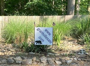 9166 Mountain Rd, Grantville, PA 17028