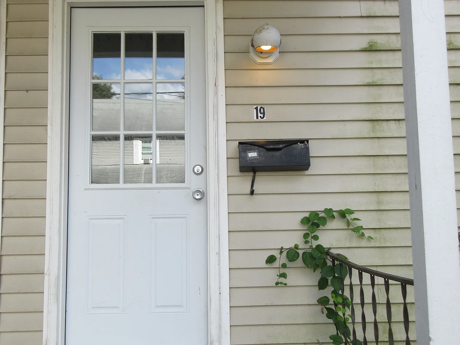 2 bed, 975 sqft, $1,250 — Photo 3