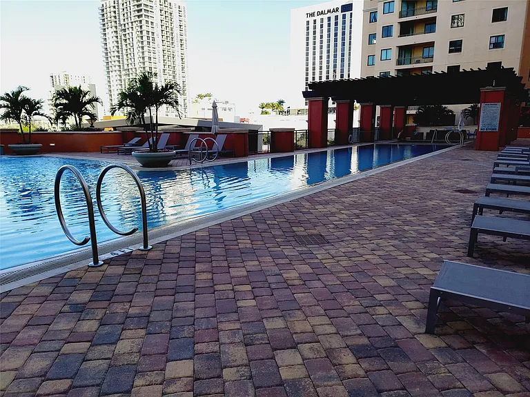 100 N Federal Hwy #826 — Photo 27
