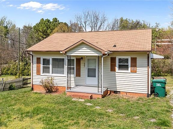 4th image of 607 Martha Pl