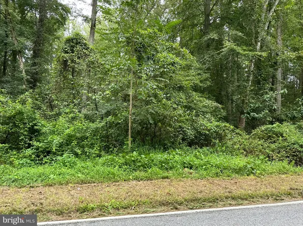 Bowling Dr, Charlotte Hall, MD 20622