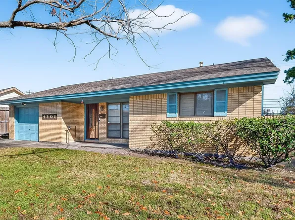 4202 Marlborough Dr, Houston, TX 77092