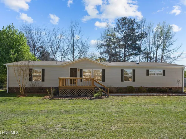 204 Mustang Court, Maysville, NC 28555
