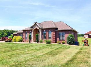 697 Silverado Trl, Cape Girardeau, MO 63701
