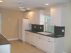 3rd image of 2661 NE 51st Ct