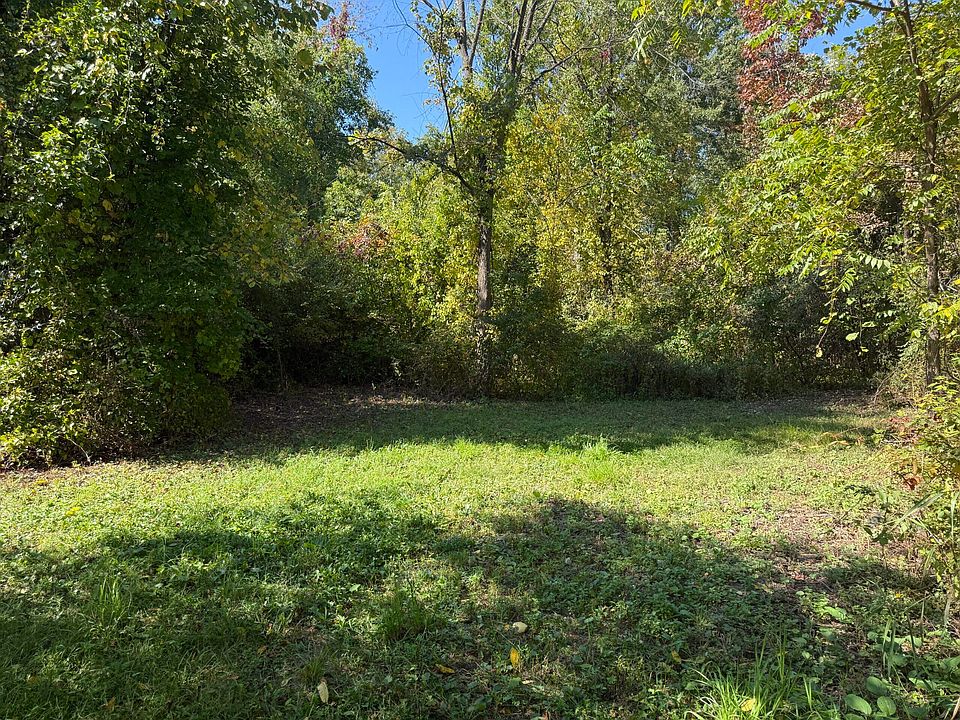 727 W Maple Rd, photo 10