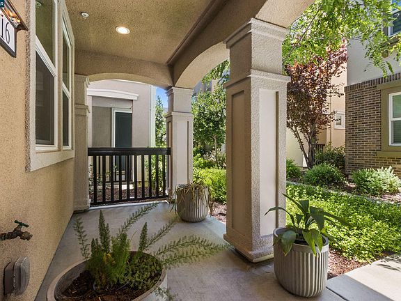 3rd image of 216 Ashton Way