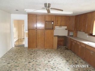 140 Hecker Rd, Century, FL 32535