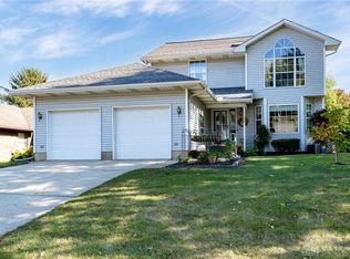 1203 Charleston Ct, Troy, OH