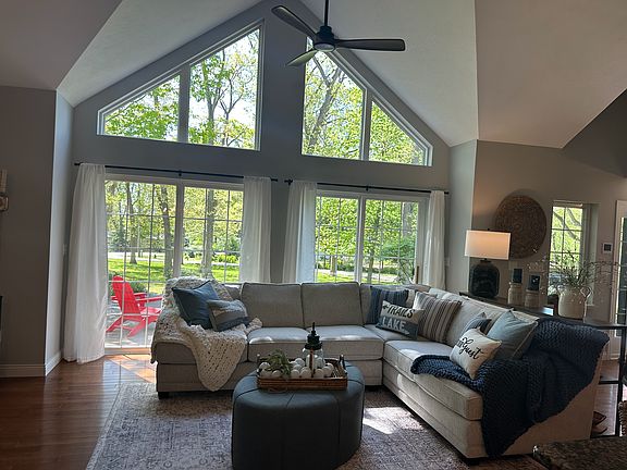 Great room with open concept to kitchen and dining room