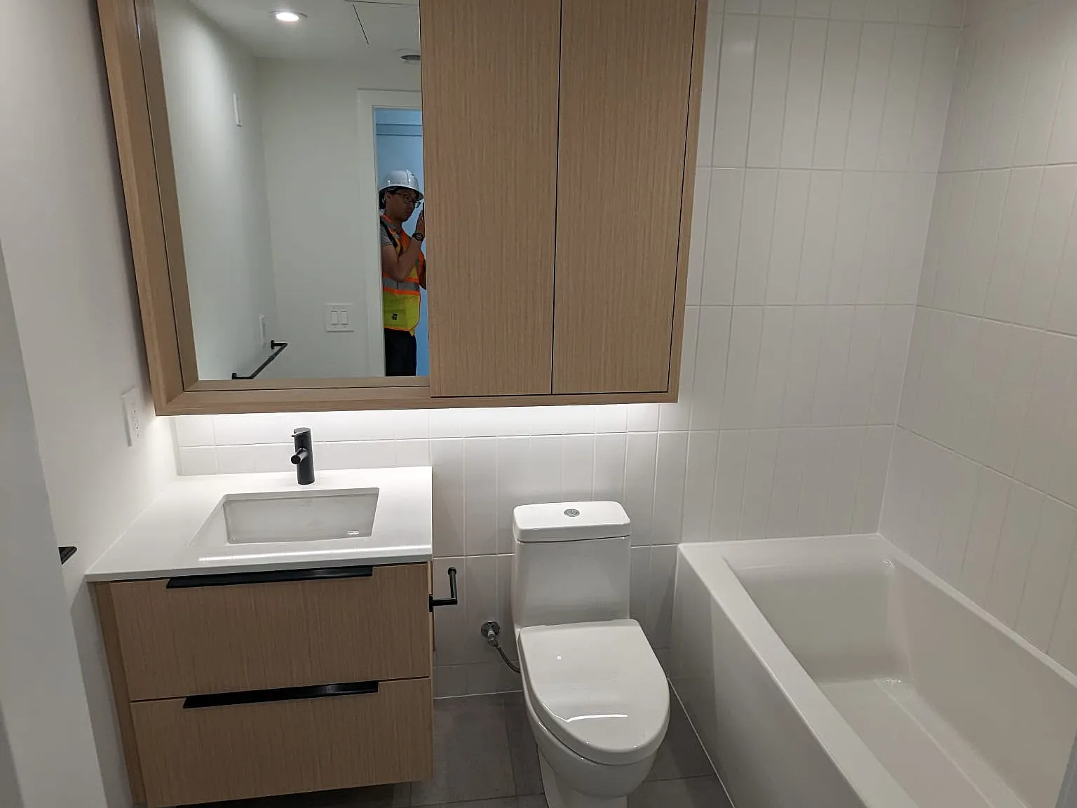 1 bed, 450 sqft, $2,500 — Photo 1