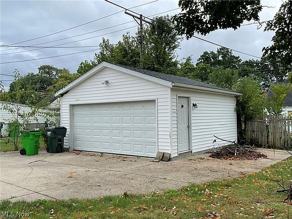3rd image of 9526 McCracken Blvd