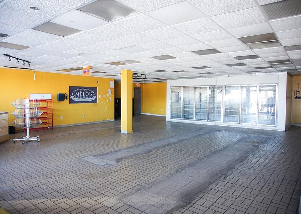 1st image of 810 Washington Ave Ste 1