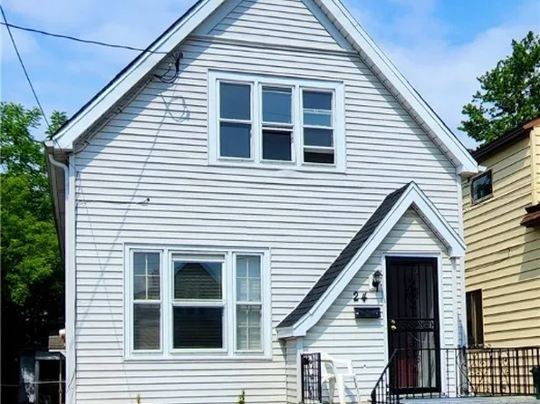 24 Briscoe Ave, Buffalo, NY 14211