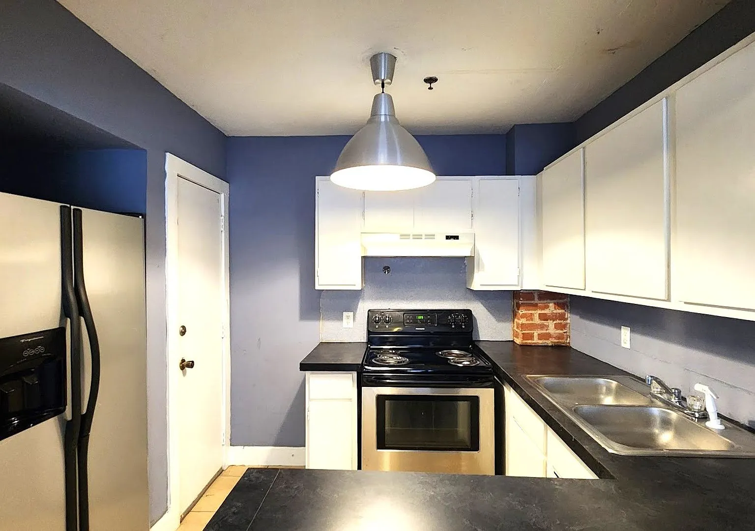 1 Bed 1 Bath in Guernsey Park Pl Addn-steps from the Paseo District — Photo 1