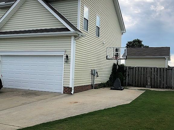 3rd image of 3608 Langston Blvd