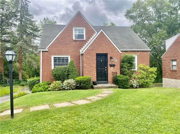 951 Corace Dr, Pittsburgh, PA 15243