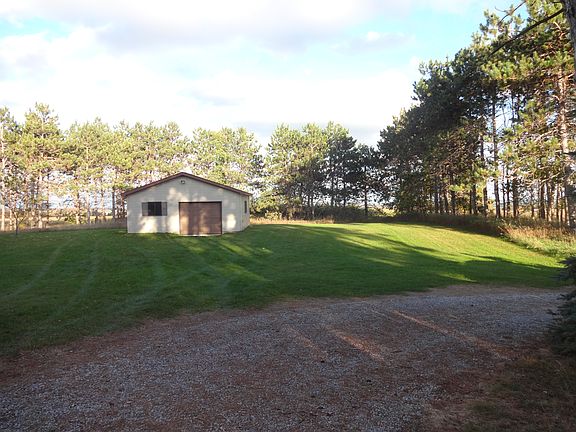 2nd Garage and Side Yard