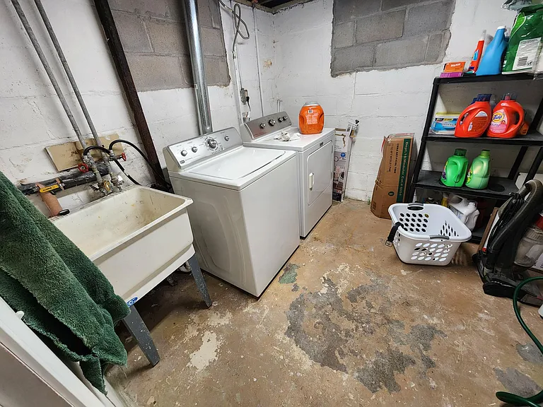 230 Marietta Ave #1 — Photo 14